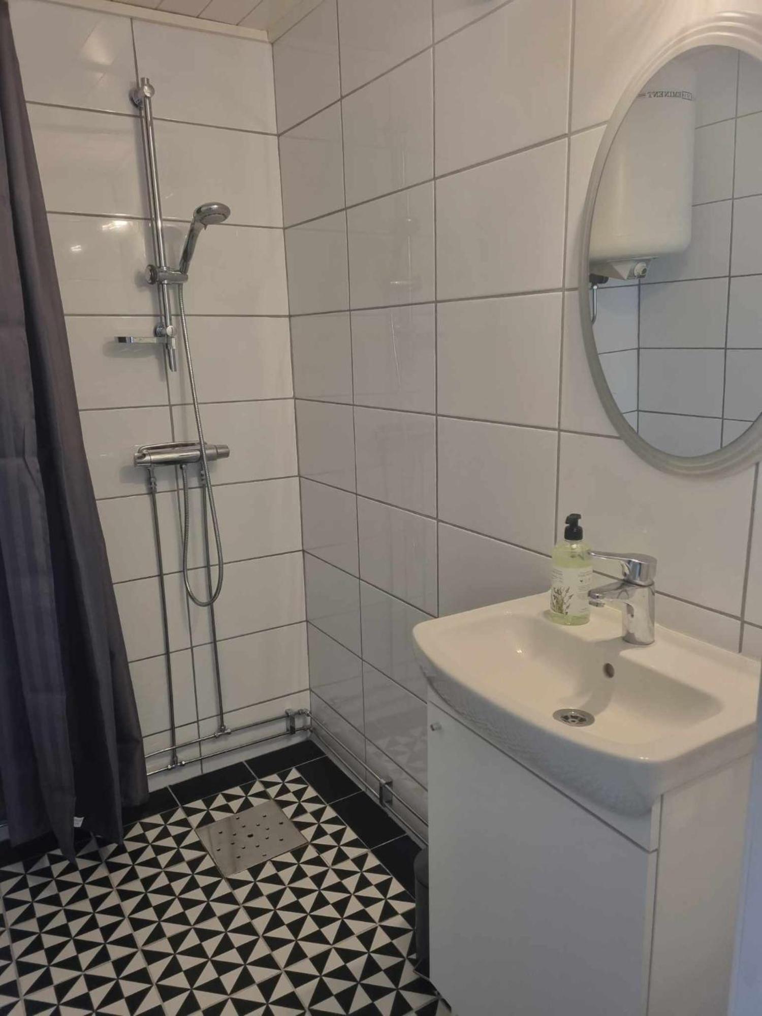 Roennas Villa Tvååker Buitenkant foto